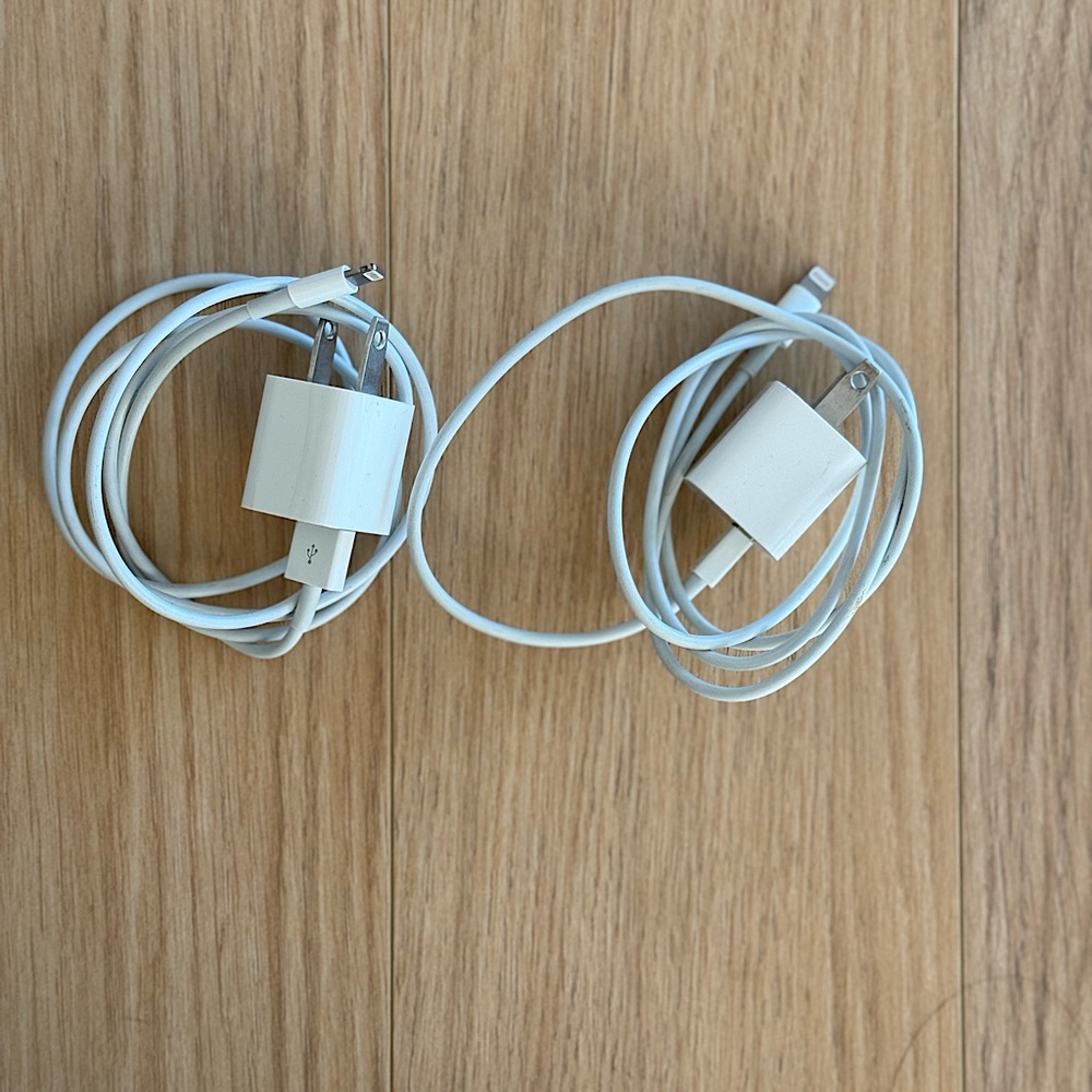 2X Apple iPhone Chargers